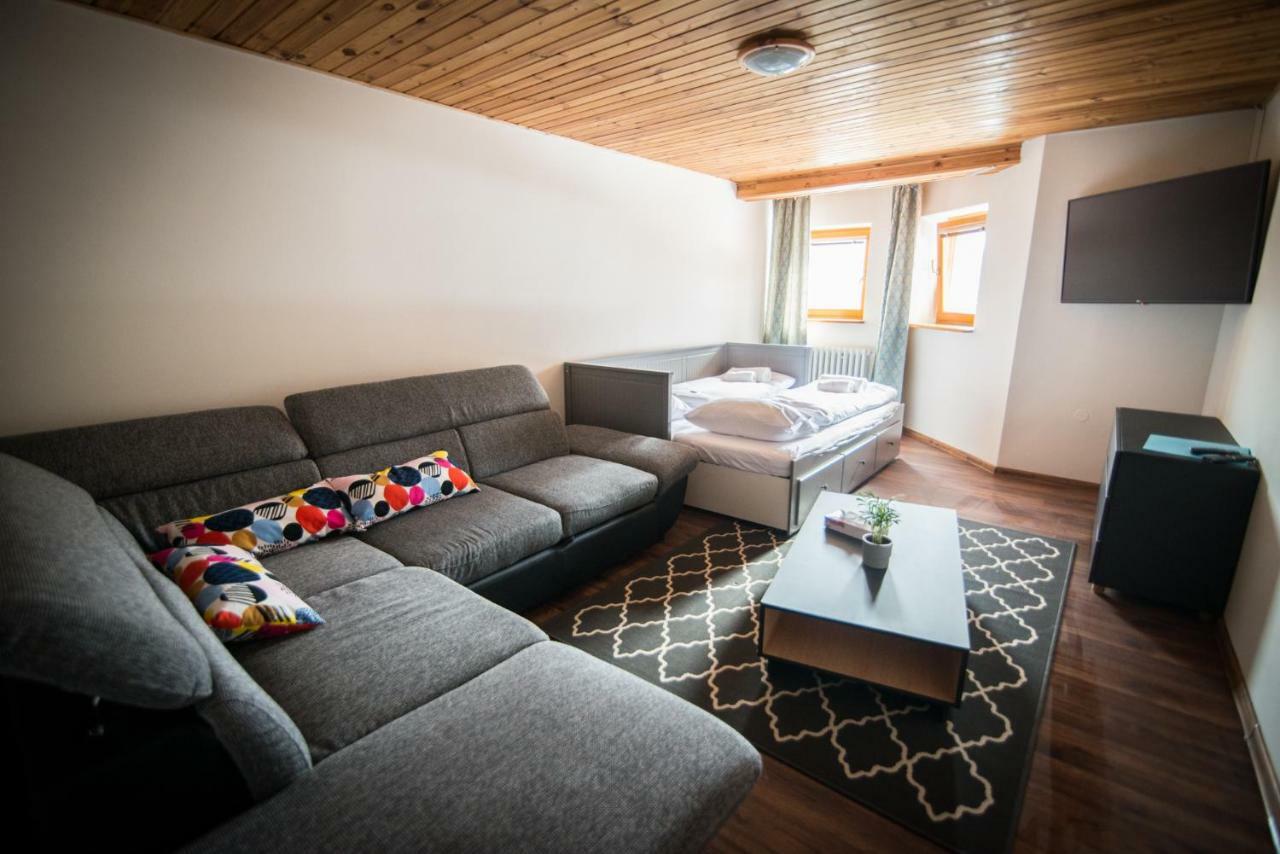 Villa Dumbierka - B&B, Wellness, Brewery, Ebikes Мито-под-Дюмбьером Экстерьер фото
